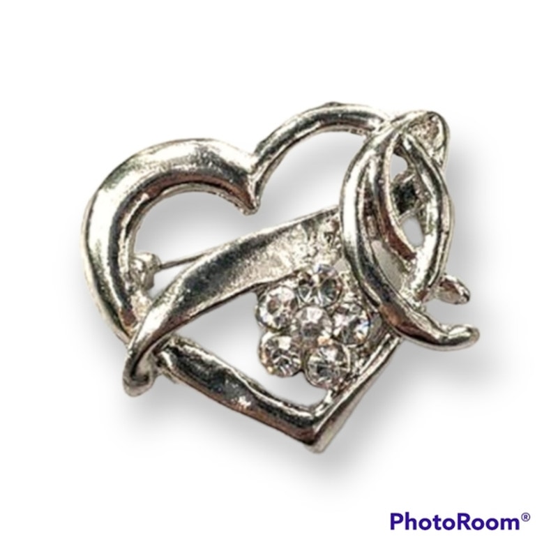 80s Style Silver-Tone Heart With Rhinestone BroochPin 15$
